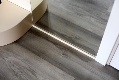 Кварцевый ламинат Home Expert Натуральный Дуб Горный ручей 1211/68W906